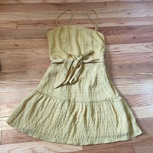 *NWT* Super Down Becca Ruffle Tier Dress